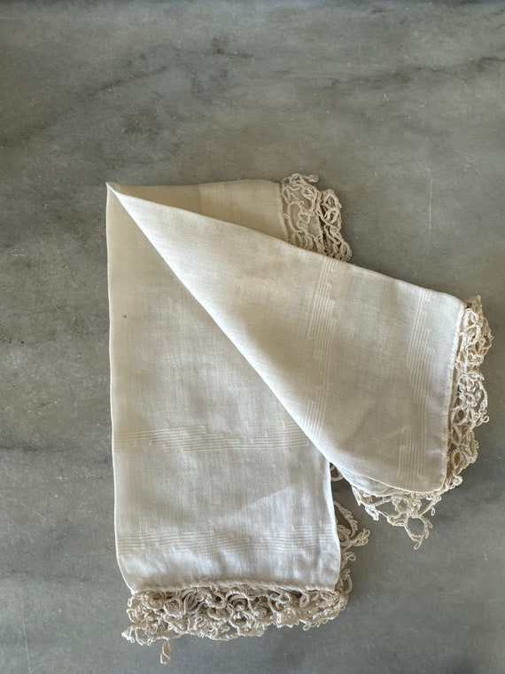 5 Vintage Shabby Chic Linen and Lace Hankies - Go… - image 5