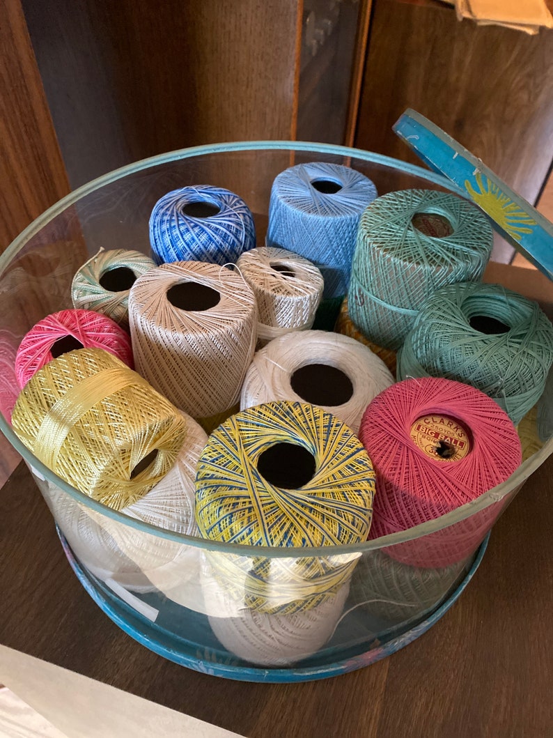 clear plastic hat storage boxes