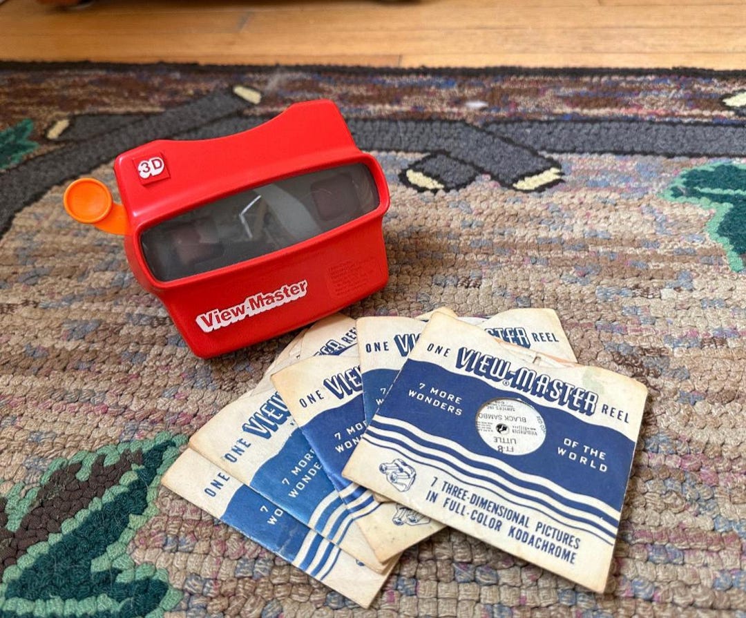 Viewmaster Toy Vintage Red View-master 3D Toy With 5 Reels: Christmas Story, Mother ...