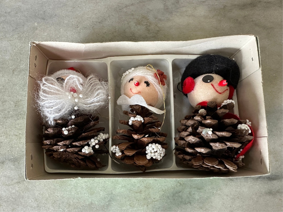 Pine Cone Tree Hangers Christmas Tree Ornaments Vintage Christmas