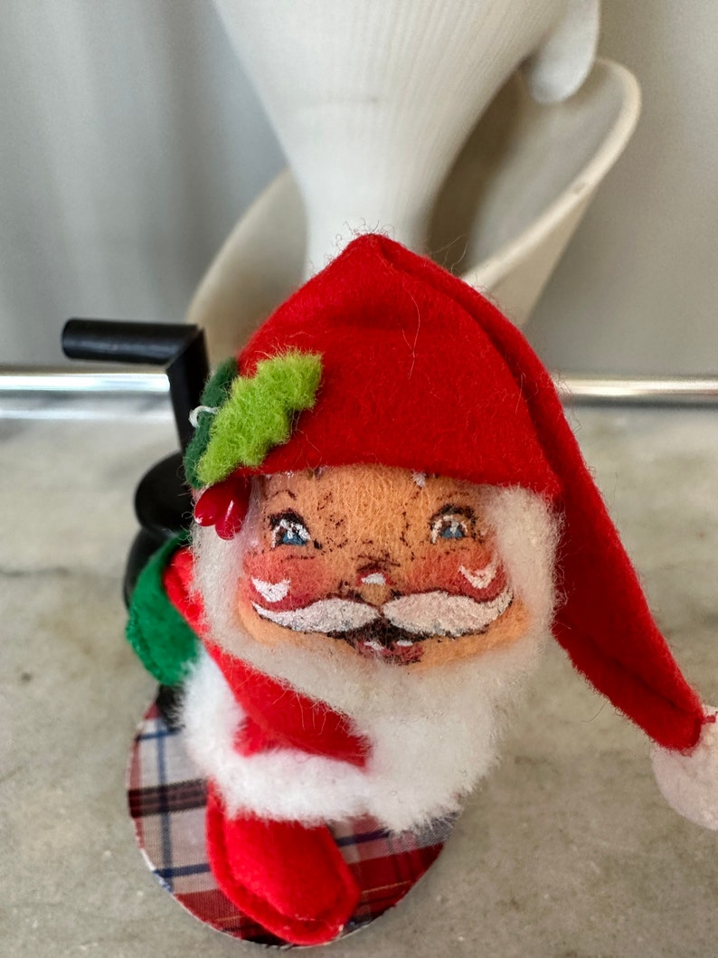 Vintage Annalee 5 Santa With Pot Belly Stove 1981 Kitschy Etsy