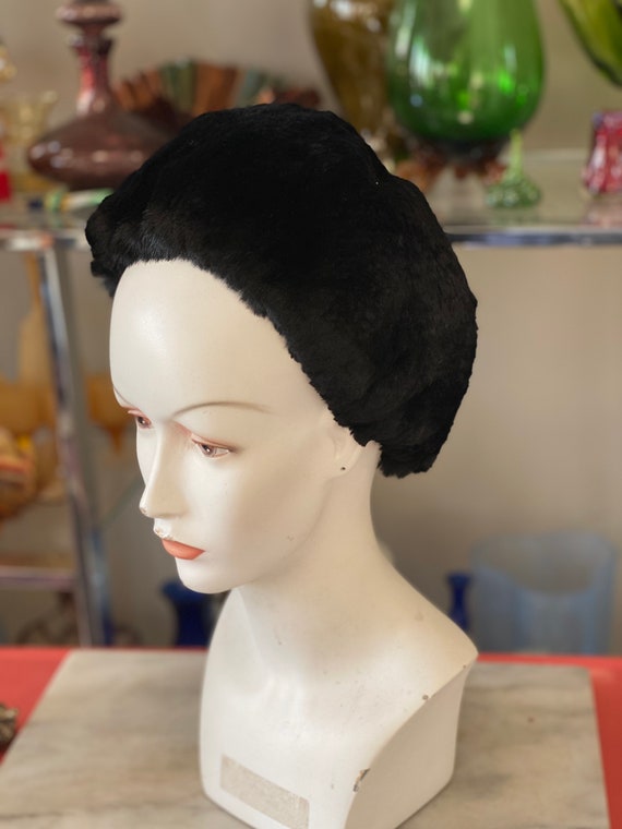 Black Genuine Fur Vintage 1950s Hat | Jeanette Mi… - image 3