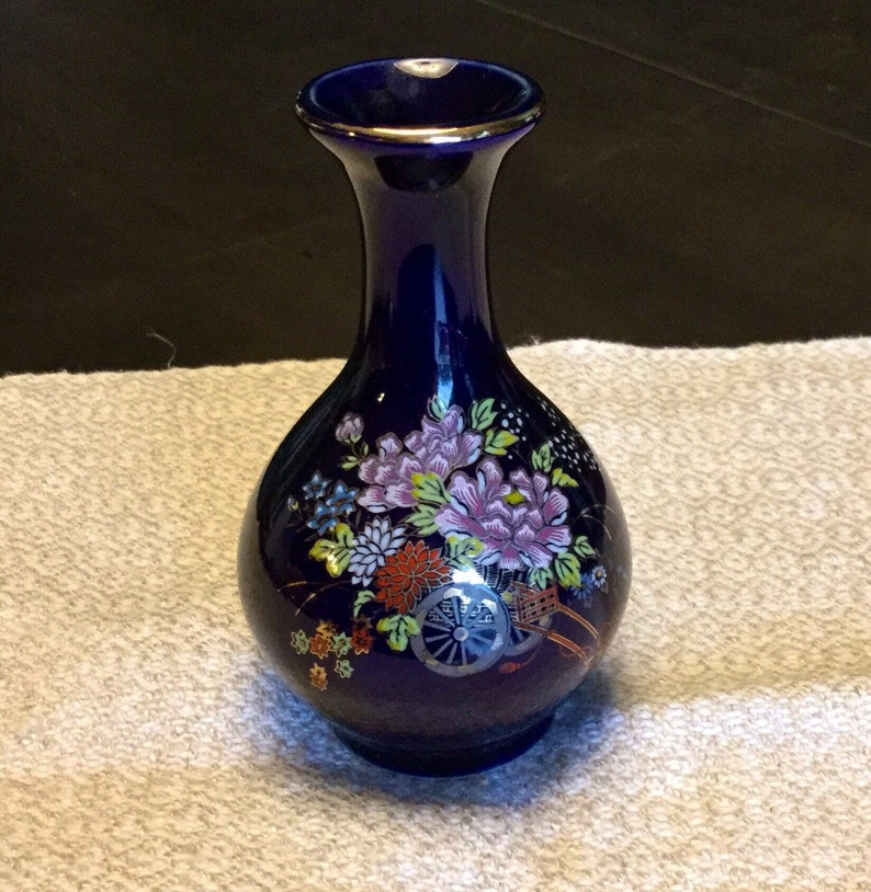 Vintage Kutani Small Cobalt Blue Floral Pattern Gold Trim Vase Etsy