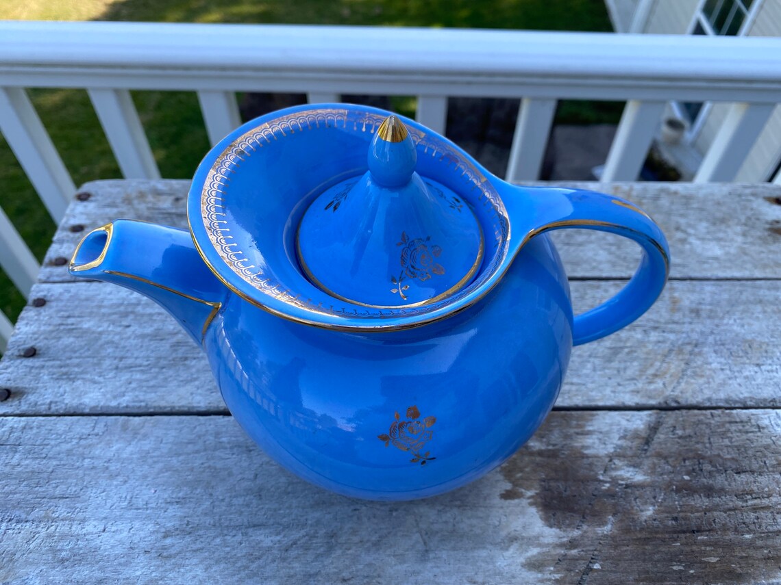 Vintage Hall Blue 6 Cup Teapot 0689 Blue Tralot Gold Gild Etsy