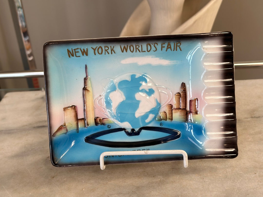 1960s New York Worlds Fair Souvenir Vintage Ashtray / Trinket Tray Etsy