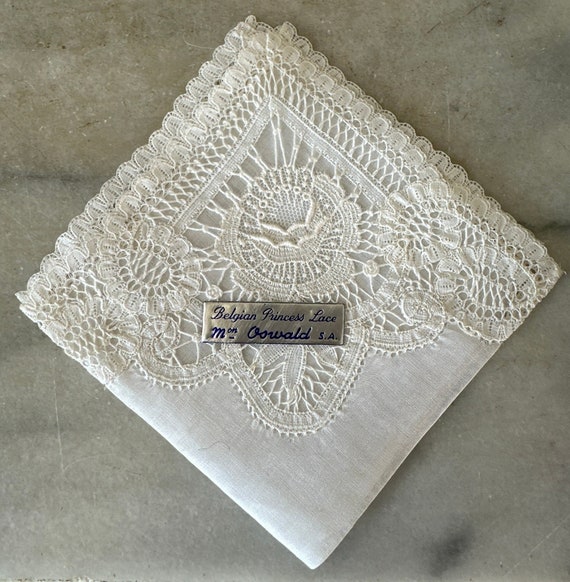 5 Vintage Shabby Chic Linen and Lace Hankies - Go… - image 3