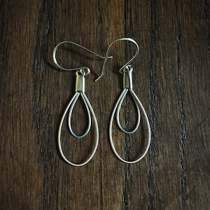 Violin String Earrings - Double Loop