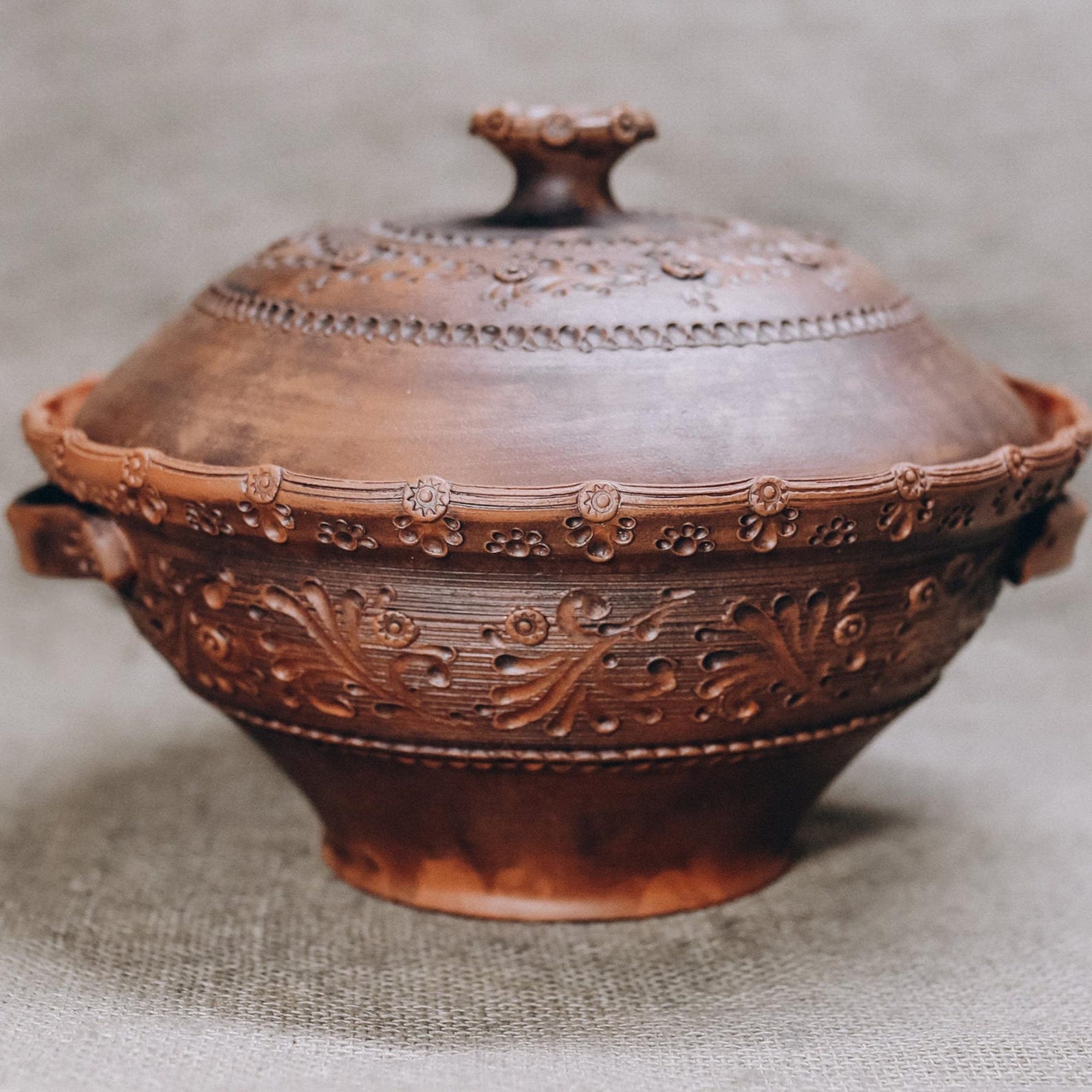 Farmhouse Style Rustic Pottery Bowl - Makitra Artisan Collection