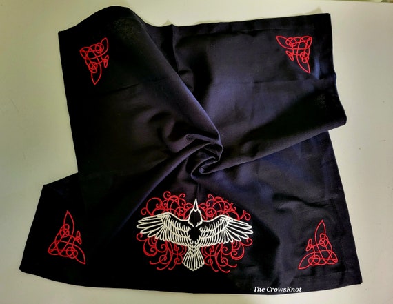 Scrollwork Celtic Crow Altar Cloth * Morrigan