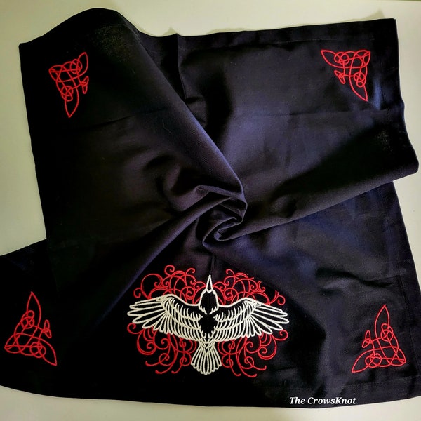 Scrollwork Celtic Crow Altar Cloth * Morrigan