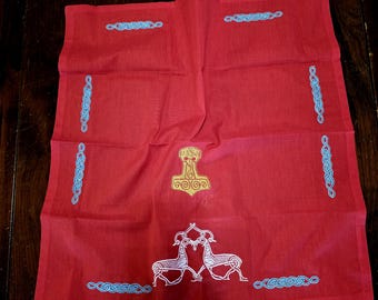 Mjöllnir * Marteau de Thor * Nappe d'autel * Nordique * Païen