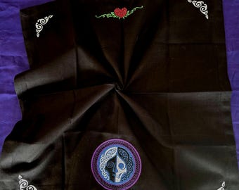 Nappe d'autel brodée Hela * Déesse de la Mort * Nordique