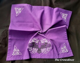 Scrollwork Celtic Crow Altar Cloth * Morrigan * Limited Edition Color