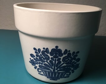 Vintage FTD flower pot