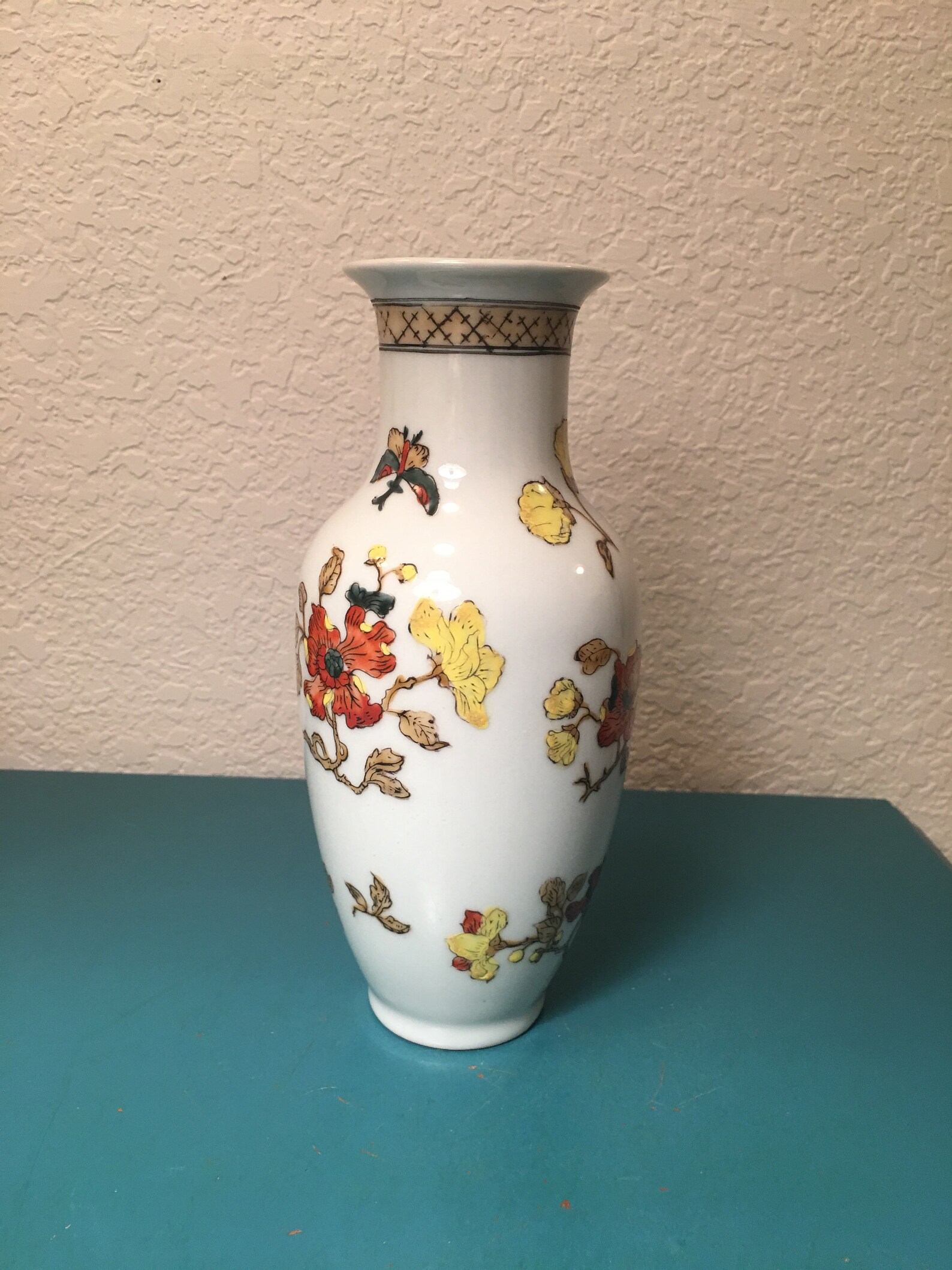 ACF Japanese Porcelain Ware Vase Decorated in Hong Kong 31 Etsy