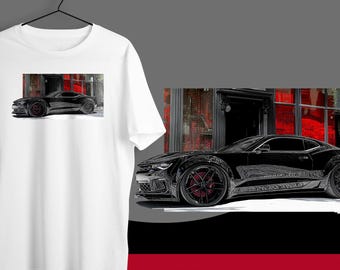 Maglietta con auto sportiva, Maglietta con auto alla moda, Maglietta con muscle car, Regalo per appassionati di auto, Regalo per lui, Regalo per lei, Magliette per appassionati di auto, Maglietta con auto retrò
