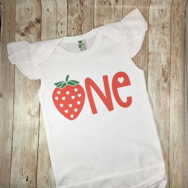 Girl first birthday outfit, girl cake smash outfit, sweet one strawberry first birthday, first birthday outfit, girl summer birthday