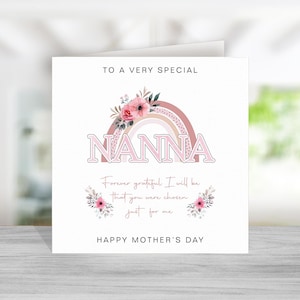 Nanna Moederdagkaart met vers/gedicht - Fijne Moederdag Nanna - Roze regenboogontwerp - Moederdagkaart voor Nanna