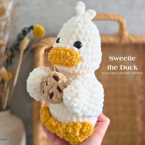 Sweetie the Duck Crochet Pattern | Amigurumi PDF File in English