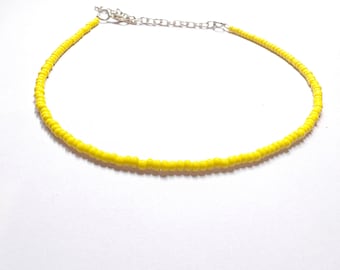 Yellow beaded necklace, neon yellow necklace, bright yellow choker, yellow bead choker, summer necklace, Y2K choker, thin bead choker, gift