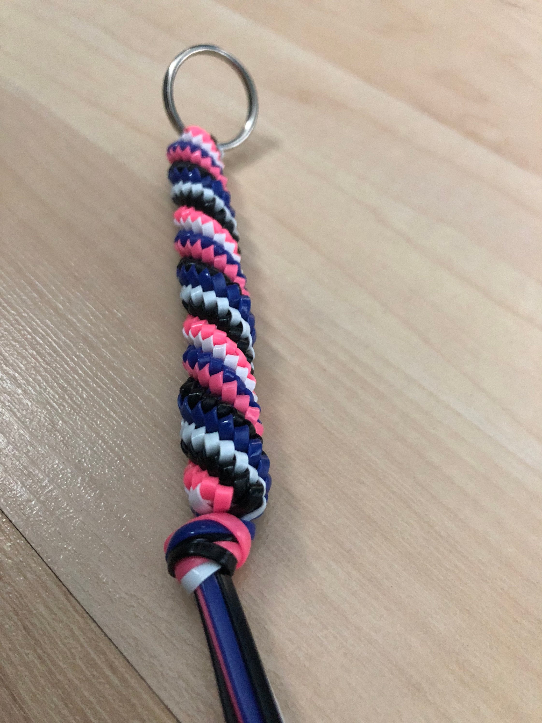 Boondoggle Keychain String Keychain Plastic Lacing Key - Etsy Hong Kong