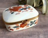 Vintage French Trinket Box - Porcelain Jewelry Box - Vanity Decor - Gold Trim - Porcelaine De Paris - Made in France - Chinoiserie - Stash