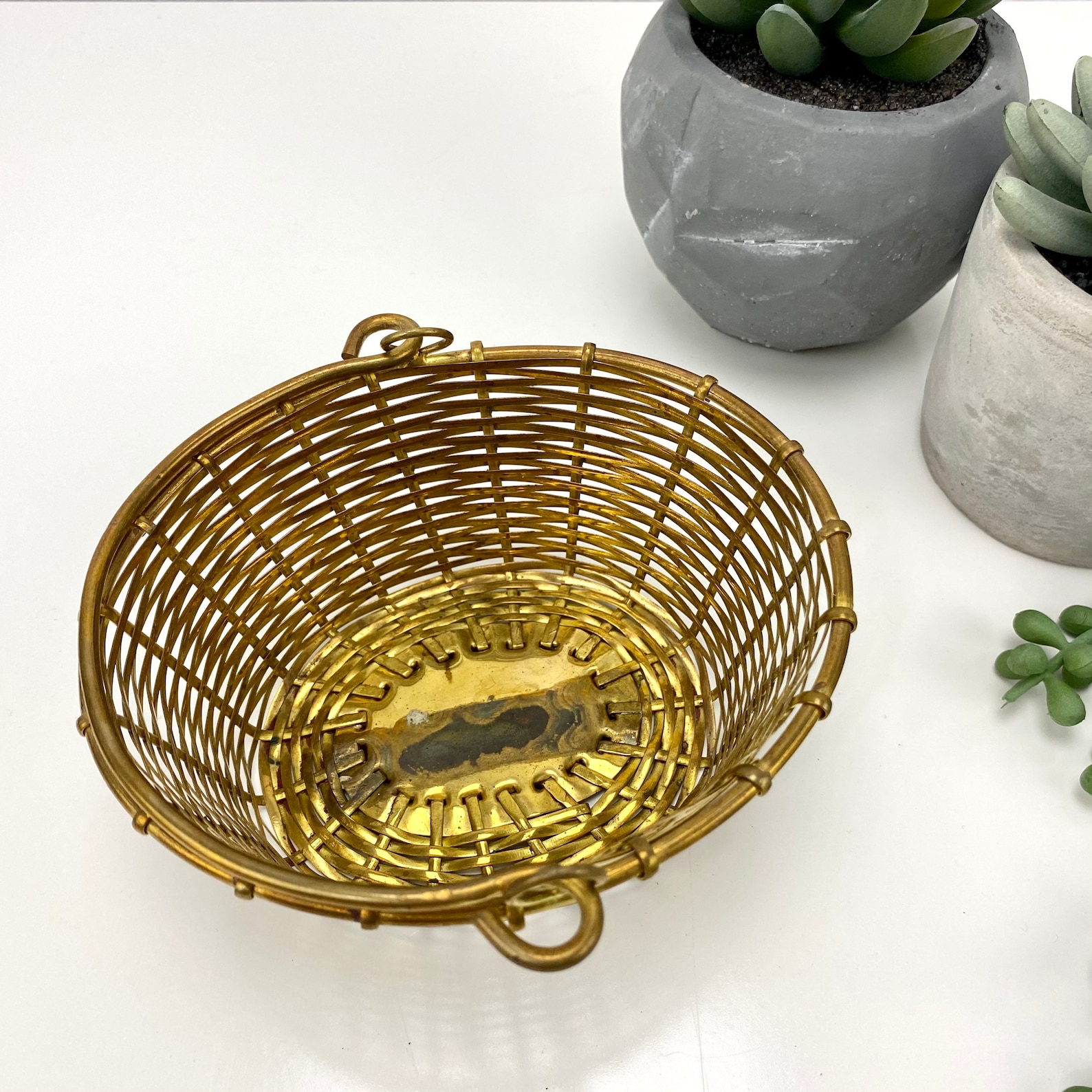 Woven Brass Basket Small Storage Basket Glam Golden Decor Etsy.de