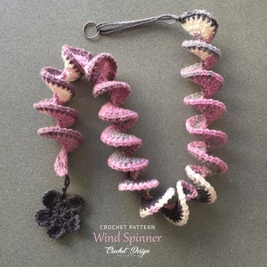 Wind Spinner with Flower Crochet pdf Pattern - Digital download - crochet home decor - garden decoration - Floral Hanging Decoration
