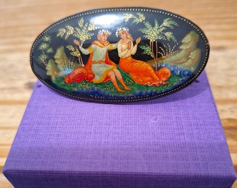 VINTAGE RUSSIAN handpainted on wood brooch