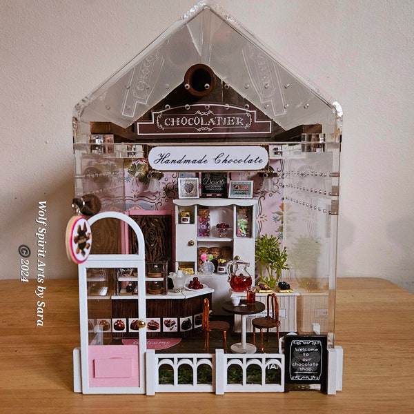 Op bestelling DELUXE 6 x 9 oplichtende Chocolate Shop-behuizing, decoratie springspin, accessoires springspinbehuizing, springspin