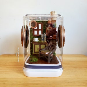 Made-to-Order Medium Cozy Cottage jumping spider enclosure, jumping spider decor, jumping spider enclosure accessories, jumping spider
