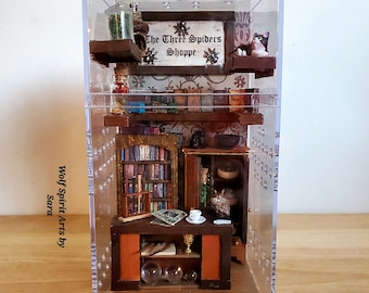 Made-to-Order 4x7.25 "The Three Spiders Shoppe" jumping spider enclosure,jumping spider decor,jumping spider enclosure accessories