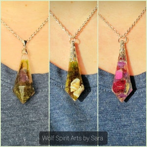 Medium pendulum resin crystal pendants, resin jewelry, resin pendant, handmade jewelry, Elven jewelry, nature jewelry