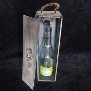 Box for bottle of wine or other cherry wood with ancient technique finish / Piece of unique &#39;&#39;