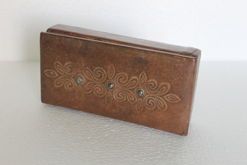 Trinket box Real Leather Brown Box Hand Tooled Leather Jewelry Box Embossed Genuine Leather Box Gift for Her Vintage Box