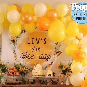 Bee Day Backdrop, 1st Birthday Party Banner, Bee Birthday Party Decorations, Bumble Bee Theme First Birthday Backdrop, Bee Day Party