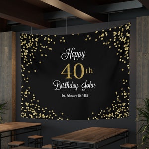 Puede incluir: Pancarta de cumplea&ntilde;os negra y dorada con confeti dorado y el texto "Happy 40th Birthday John Est. February 20, 1981".