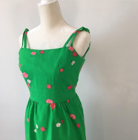 Vintage 1960's Hawaiian Malia dress.