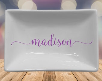 Personalized jewelry dish // Custom ring holder // Monogram jewelry plate // Porcelain trinket dish // Wedding Ring dish // Catch all  plate