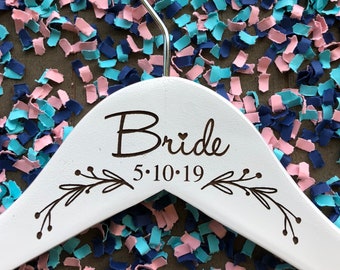 Personalized wedding hangers // Custom bridal party hangers // Laser engraved hangers // Wedding dress hanger // Bridesmaid gift