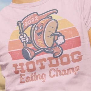 Hot Dog Champ T-Shirt, Retro Snack Bar T-Shirt, Vintage Drive In Movie T-Shirt, 4. Juli Design Logo, Sommer Kochen Kleid, Geschenk für Feinschmecker