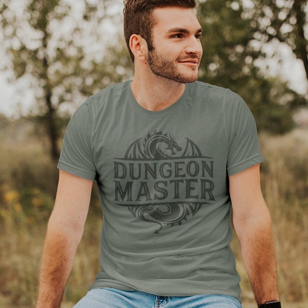 Dungeon Master t shirt // Geek Gift // 20 sided dice shirt // Vintage distressed tee // Dungeons and Dragons tee //  D & D game player