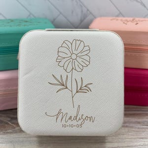 Regalo di compleanno di ottobre, regalo floreale per il mese di nascita, custodia da viaggio floreale Cosmos, regalo sentimentale per lei, organizer da viaggio personalizzato con incisione laser