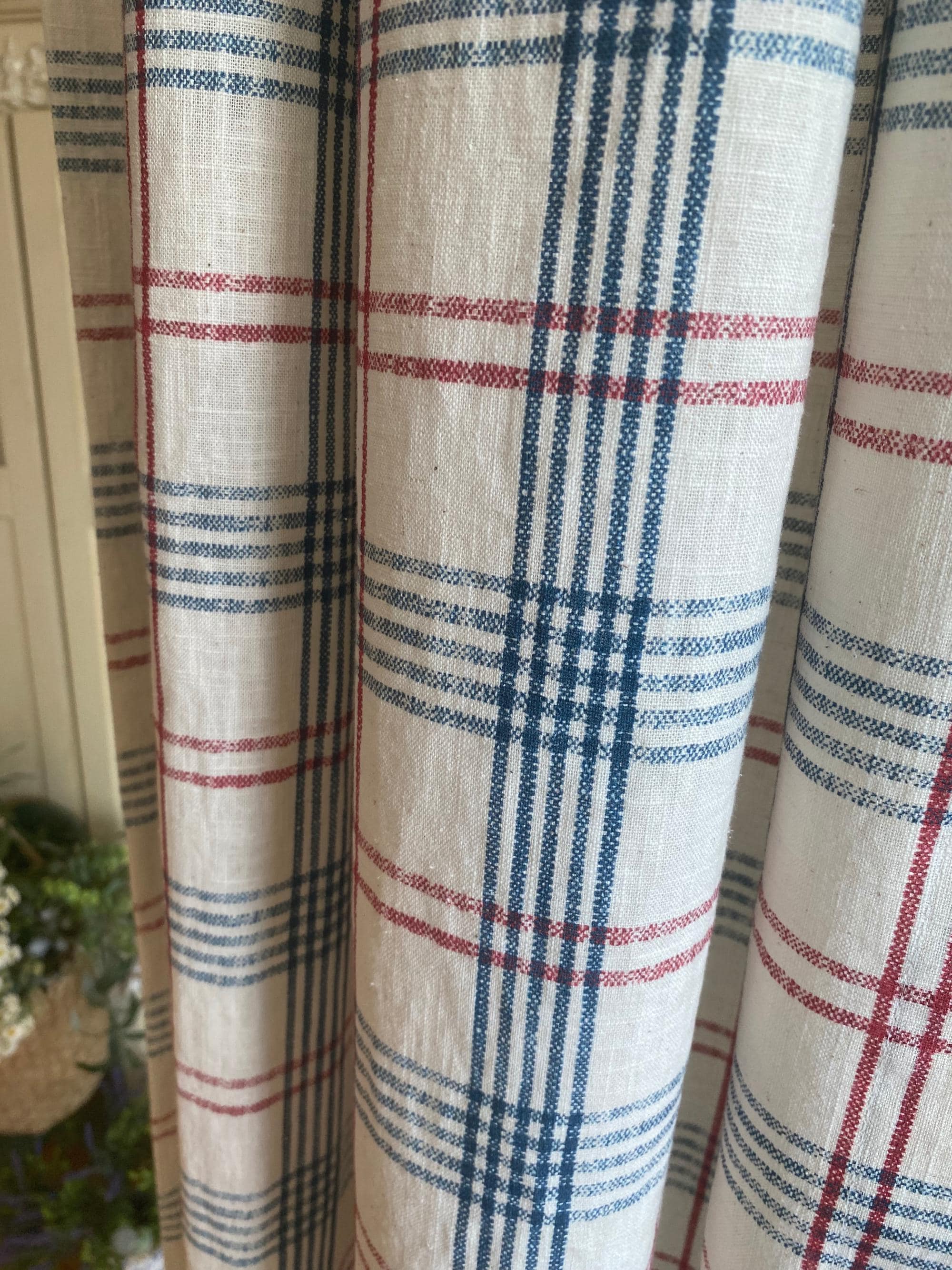 Schwere Leinen-Karogardinen, blau-rot karierte Landhausgardinen, 2er-Set
