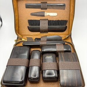 MCM Vintage Brown Leather Men&#39;s Travel Kit Grooming Kit with Zip Case 10 Inch