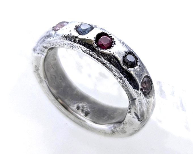 Sandcast Sterling Silver Ring: multicoloured sapphire, rainbow gemstone ring, unisex style, size 8.5
