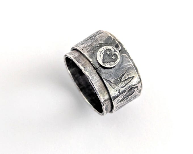 Birds silver spinner ring, sterling silver with heart feature: size US 9