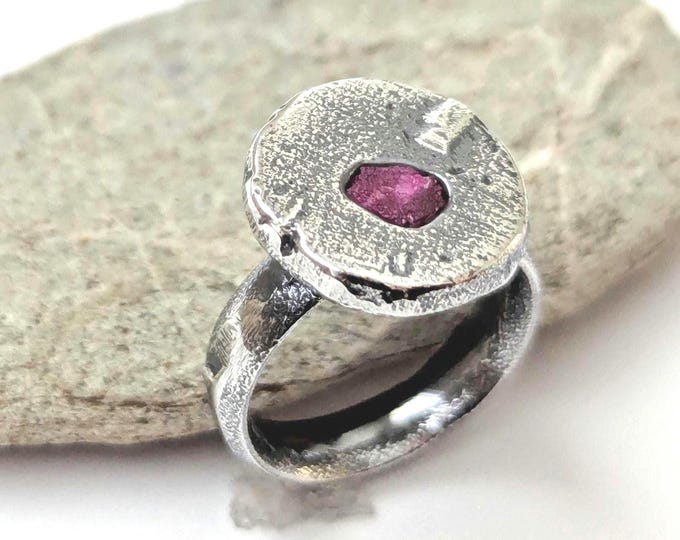 sandcast gemstone ring, brutalist style, rustic organic ring, raw ruby, engagement ring, birthday gift, unisex style, size O 1/2