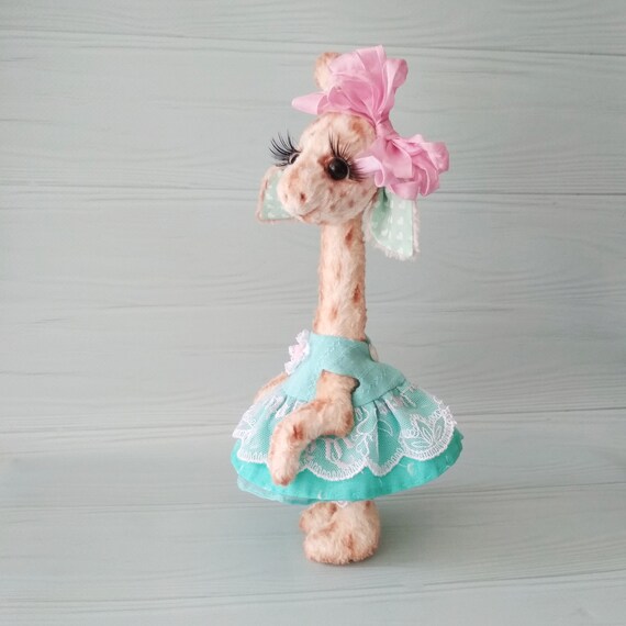 giraffe teddy