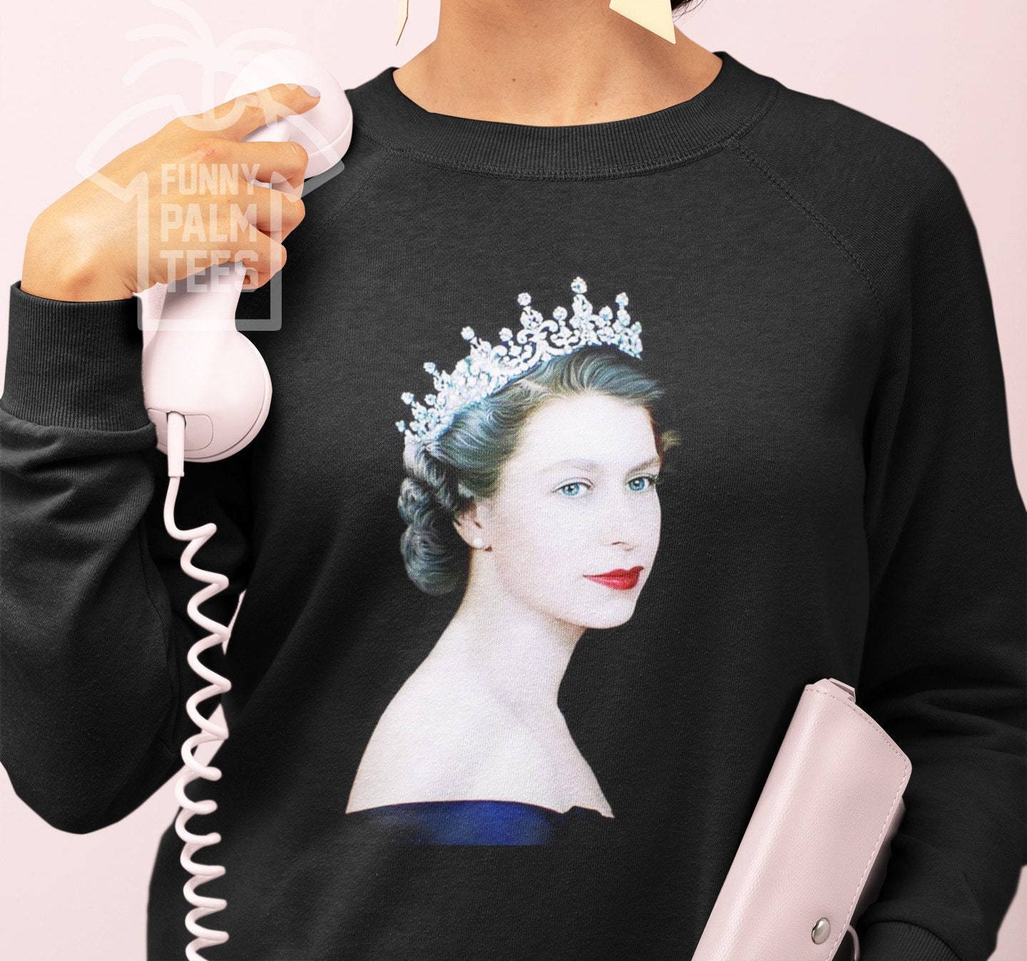 Discover Queen Elizabeth II Pullover